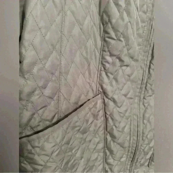 Quilted Lightweight Jacket - Picture 3 of 3